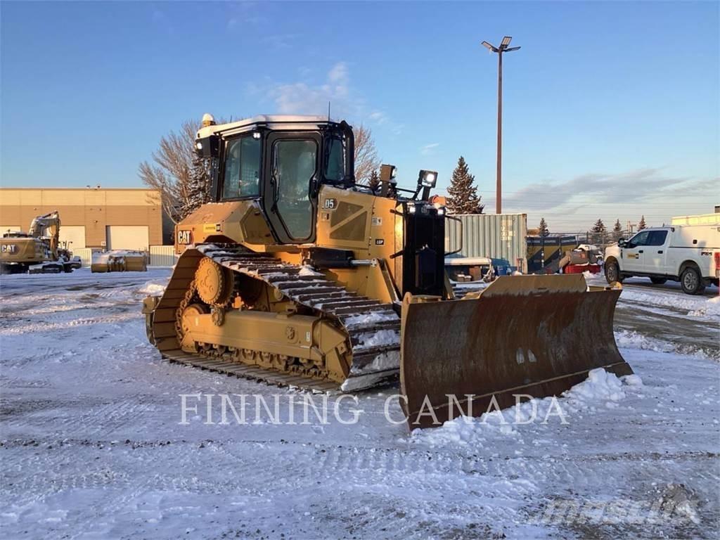 CAT D5-17 ブルドーザー