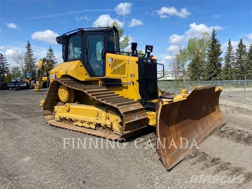 CAT D5-17 ブルドーザー