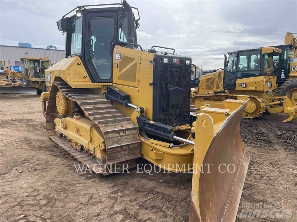 CAT D5 VP ブルドーザー