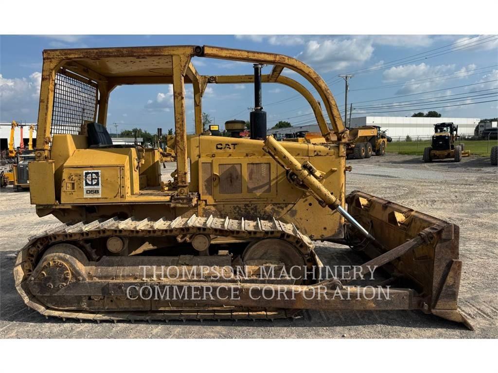 CAT D5B ブルドーザー