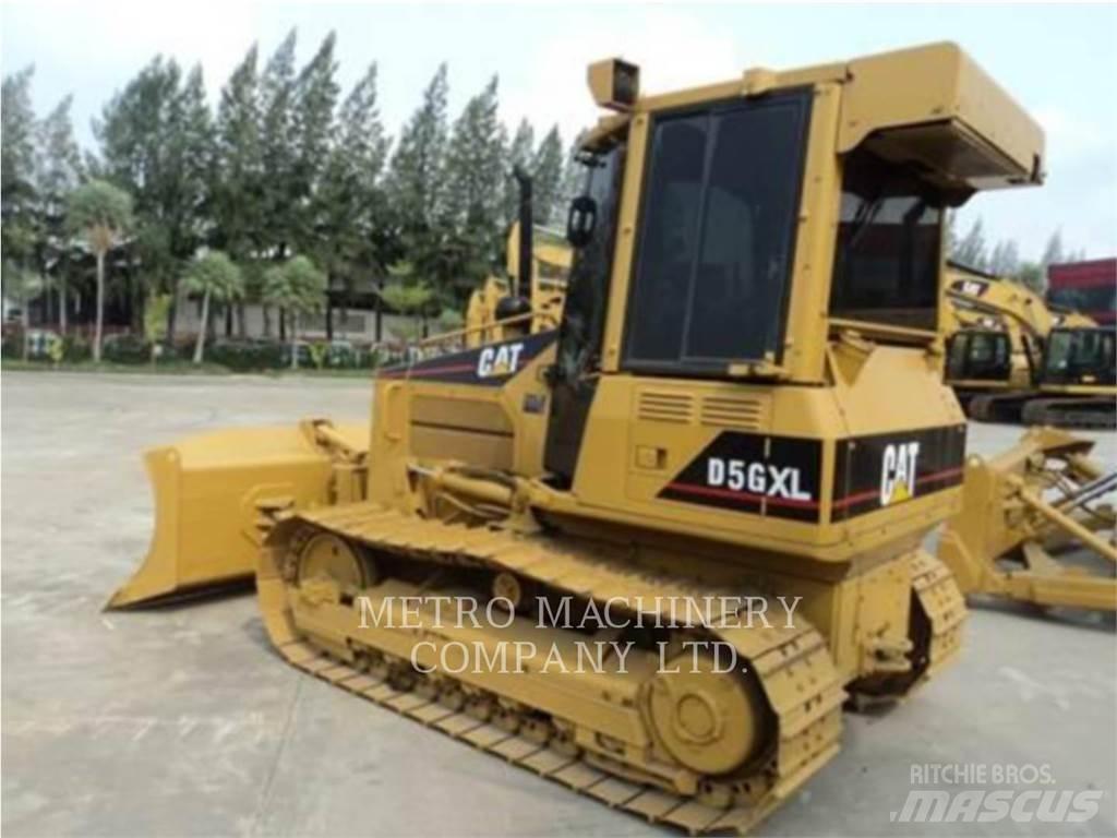 CAT D5GXL ブルドーザー