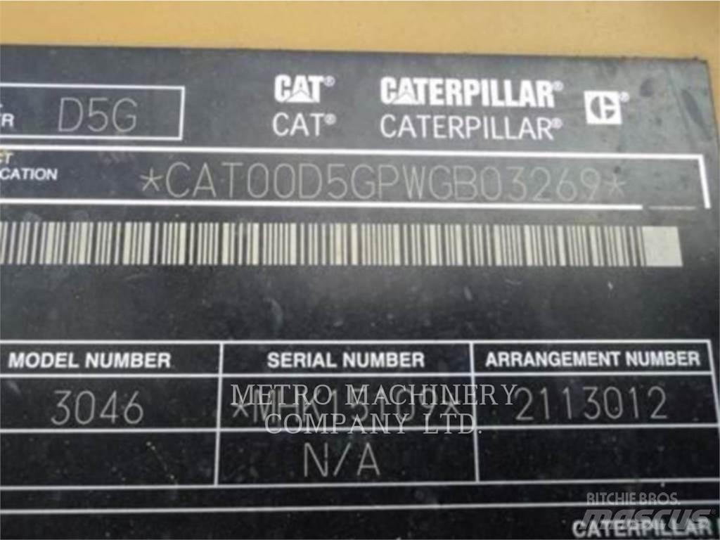 CAT D5GXL ブルドーザー