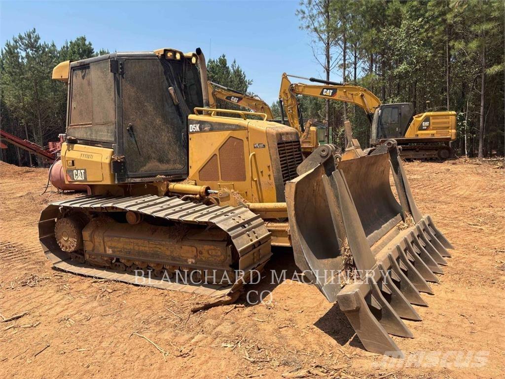 CAT D5K LGP ブルドーザー