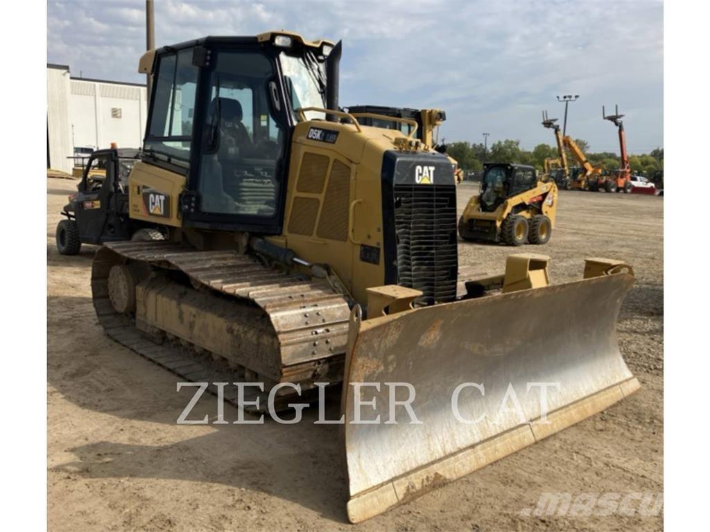 CAT D5K2 ブルドーザー