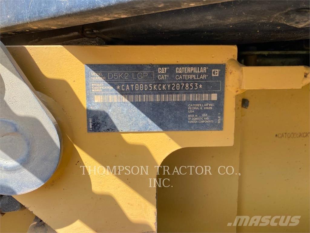 CAT D5K2 LGP ブルドーザー