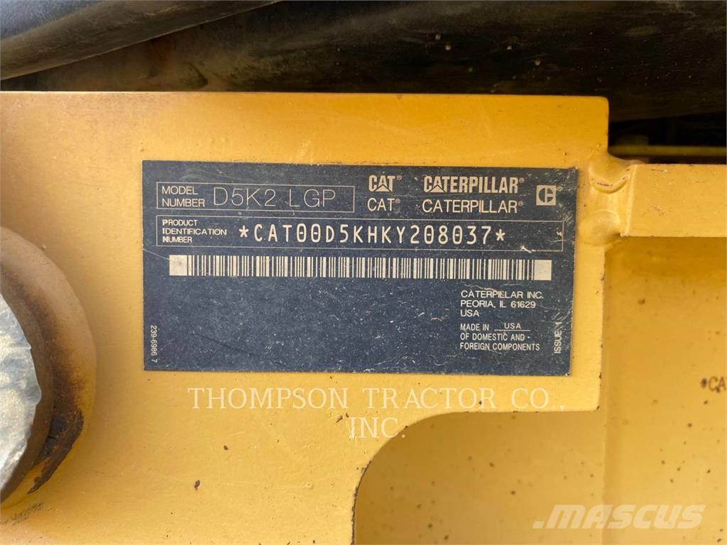 CAT D5K2 LGP ブルドーザー