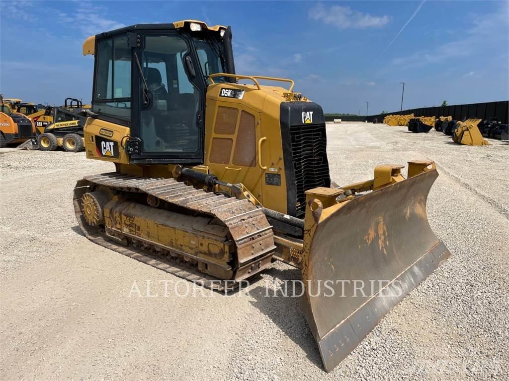CAT D5K2 XL ブルドーザー