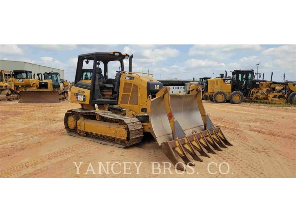 CAT D5K2 XL ブルドーザー