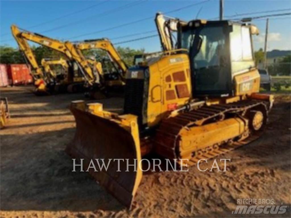 CAT D5K2 XL ブルドーザー