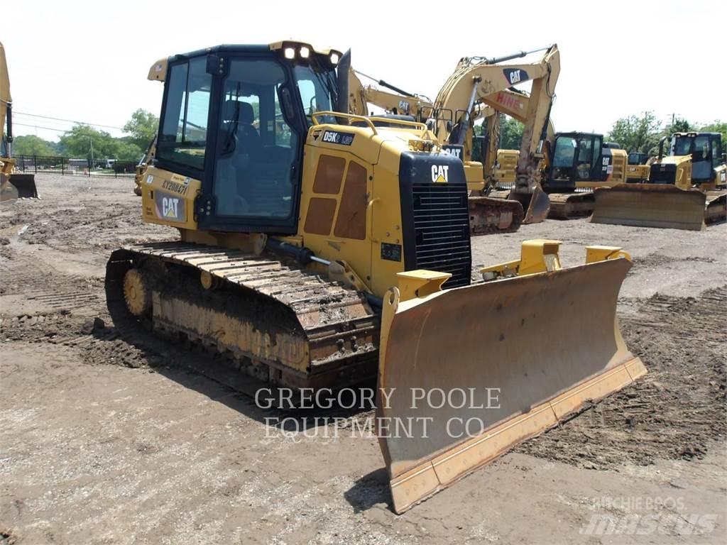 CAT D5K2LGP ブルドーザー