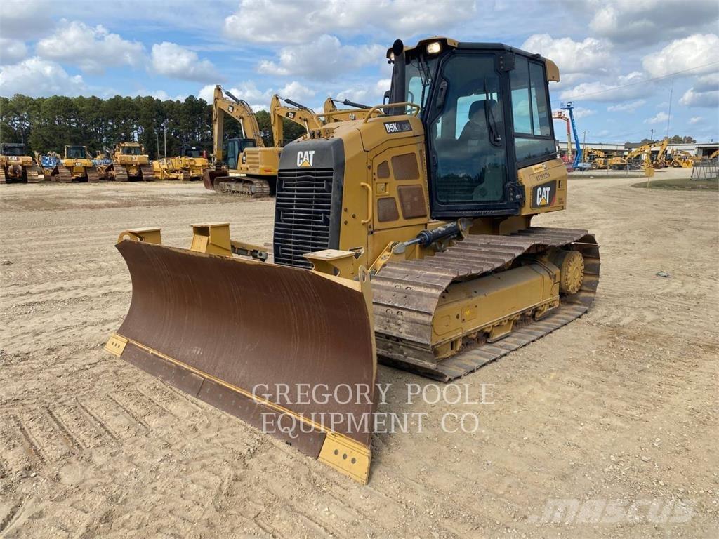 CAT D5K2LGP ブルドーザー