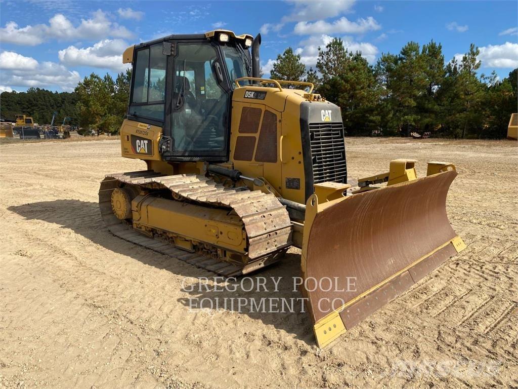 CAT D5K2LGP ブルドーザー