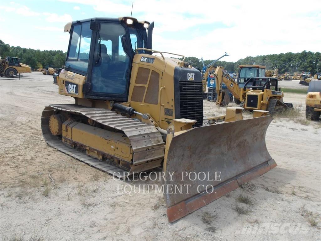 CAT D5K2LGP ブルドーザー