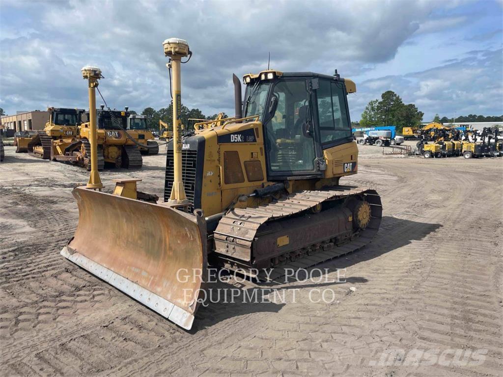 CAT D5K2LGP ブルドーザー