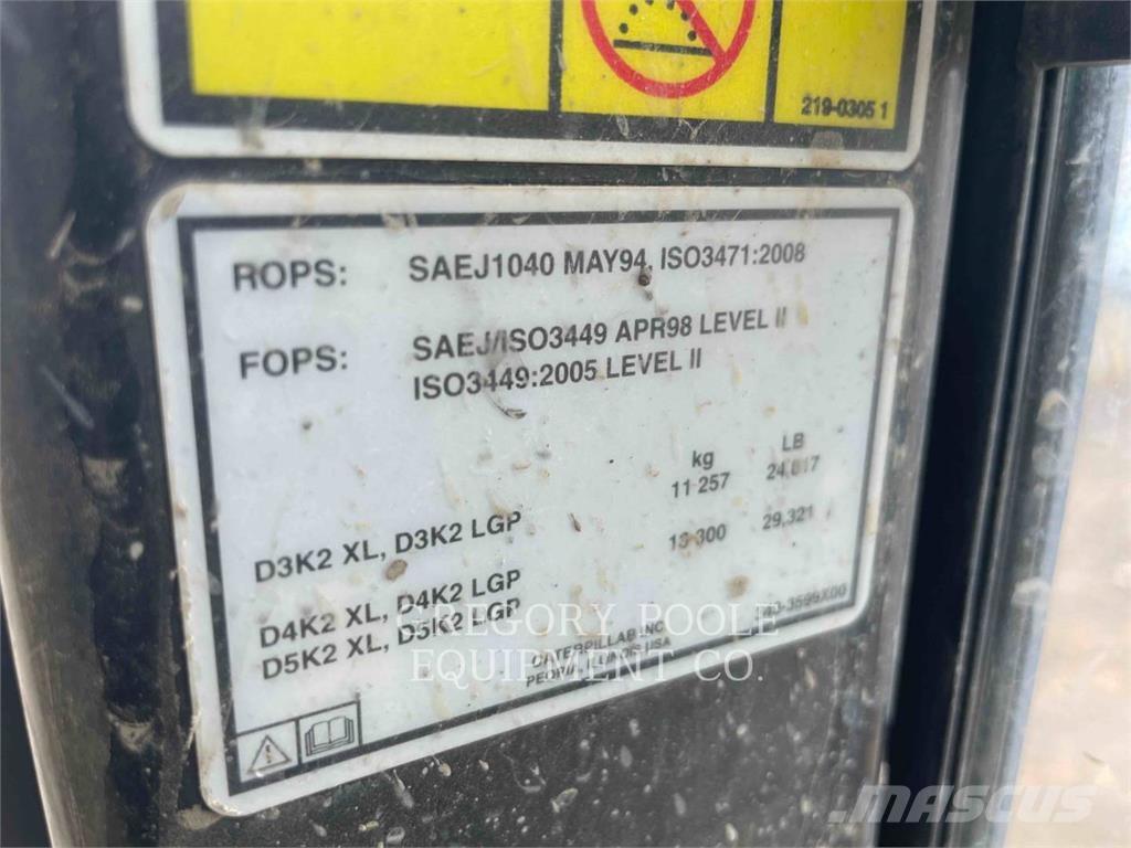 CAT D5K2LGP ブルドーザー