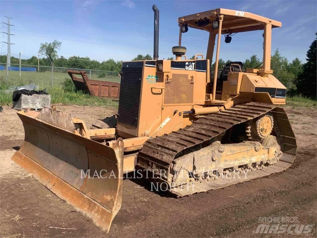 CAT D5ML ブルドーザー