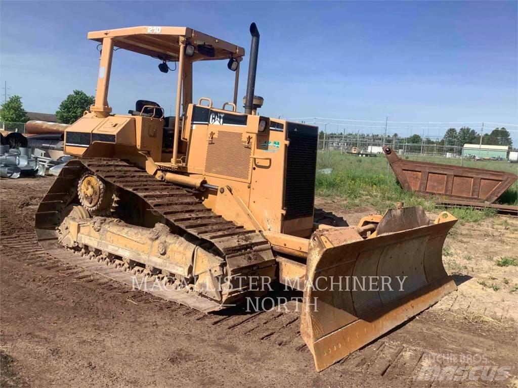 CAT D5ML ブルドーザー