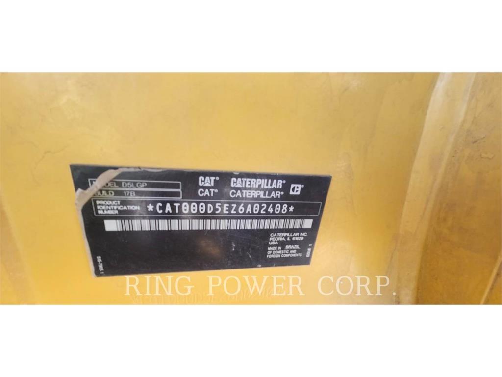 CAT D5VPEW ブルドーザー