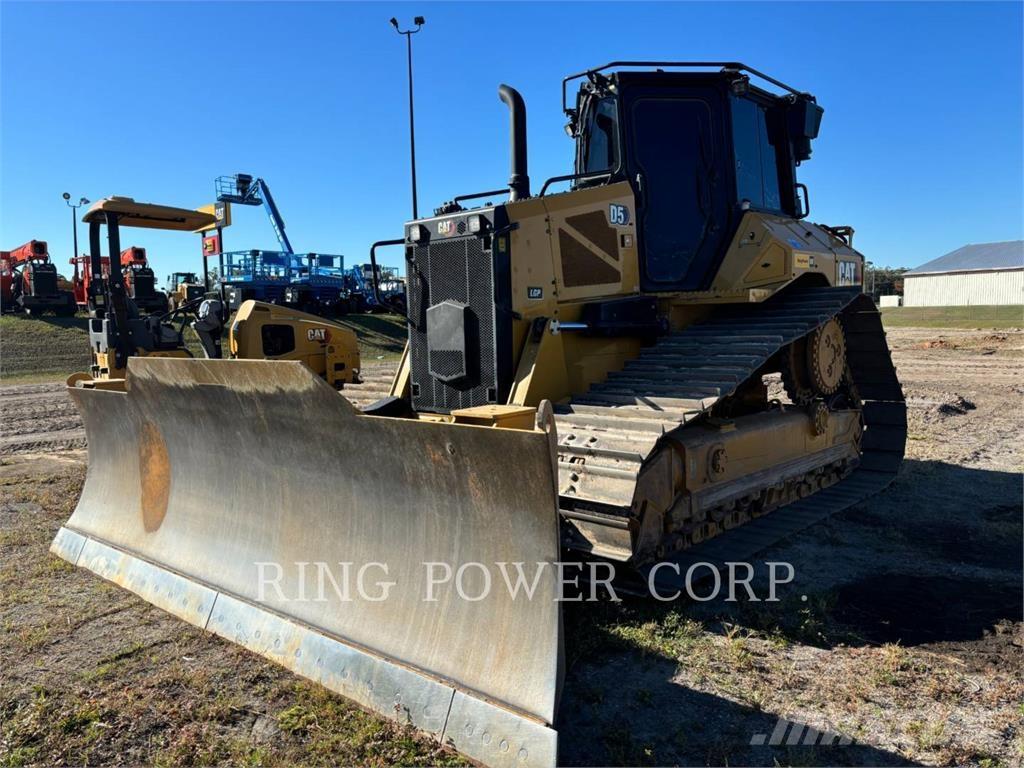 CAT D5VPEW ブルドーザー