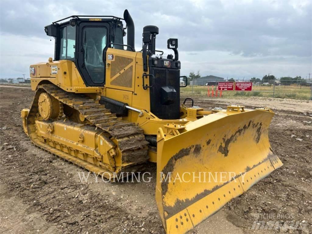 CAT D6 ブルドーザー