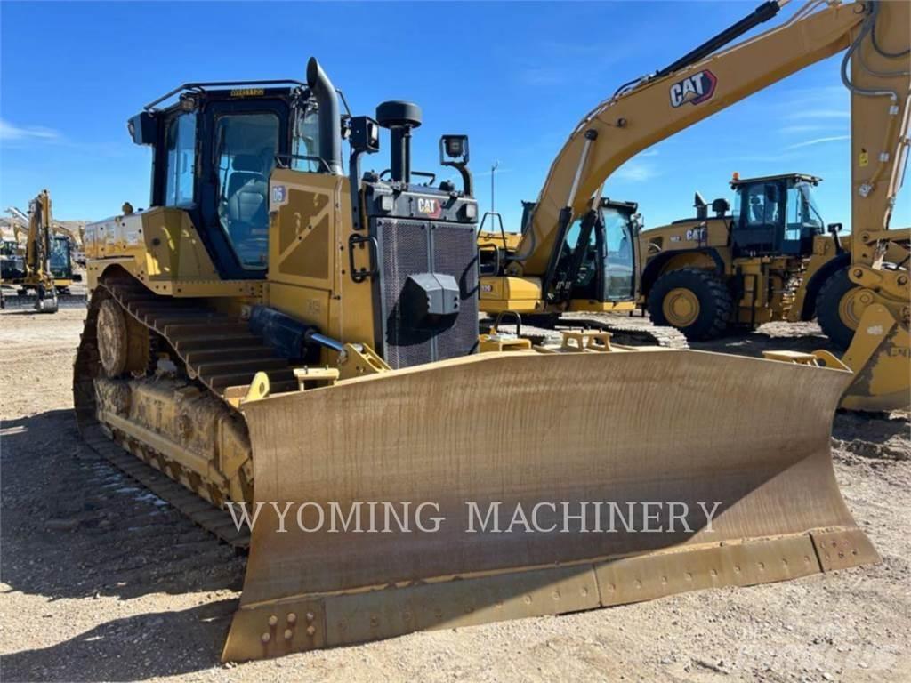 CAT D6 ブルドーザー