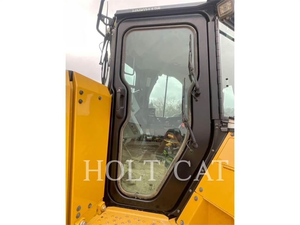 CAT D6 ブルドーザー