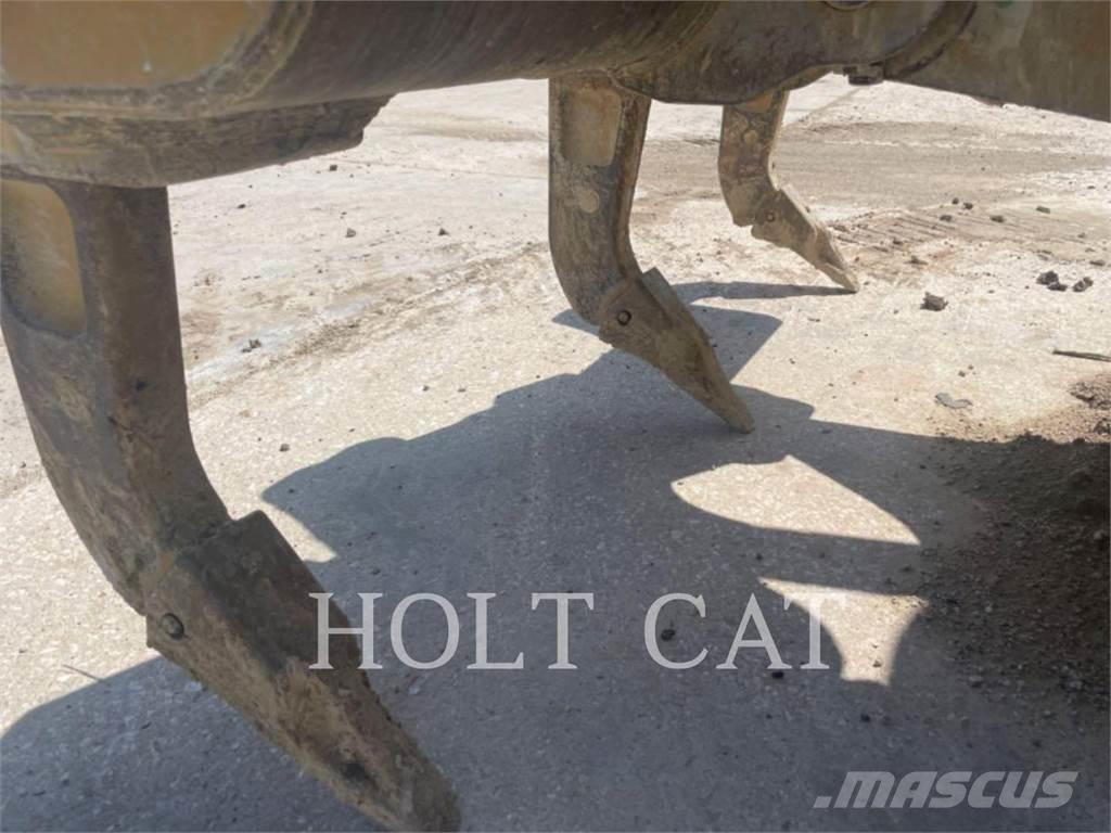 CAT D6 ブルドーザー