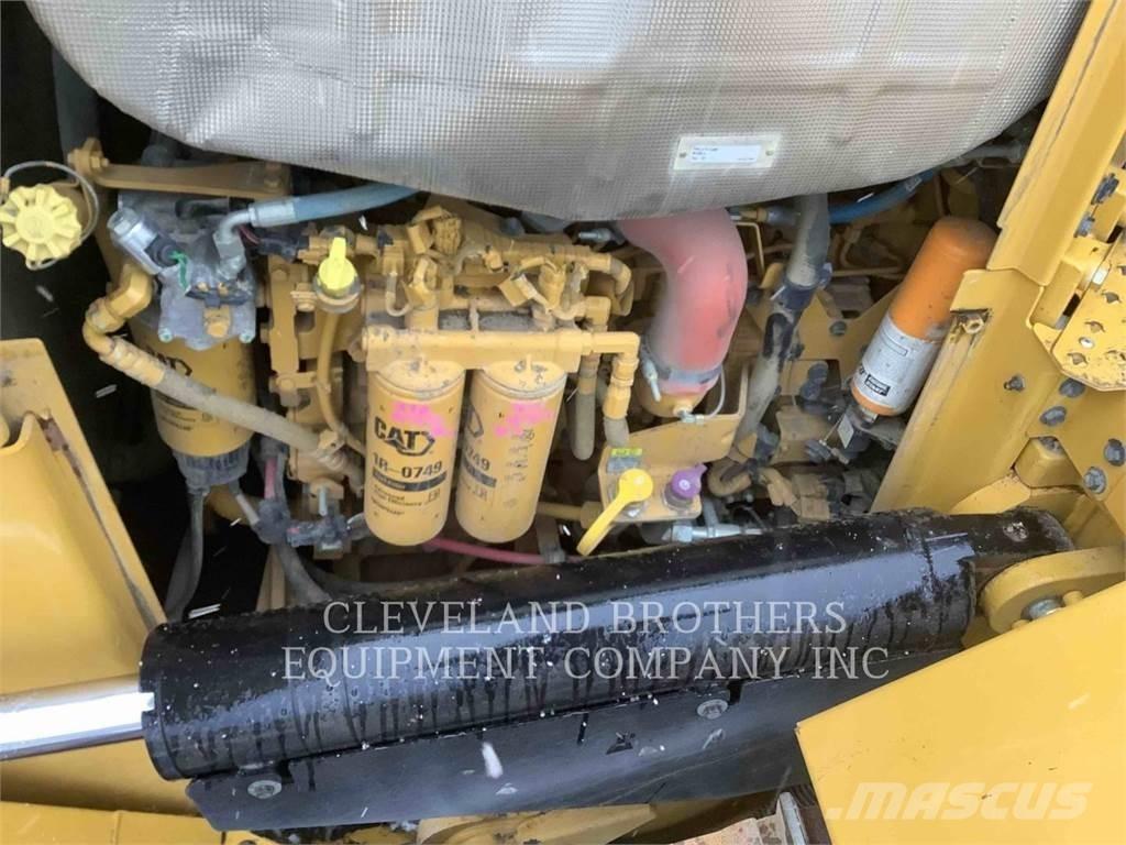 CAT D6 LGP ブルドーザー