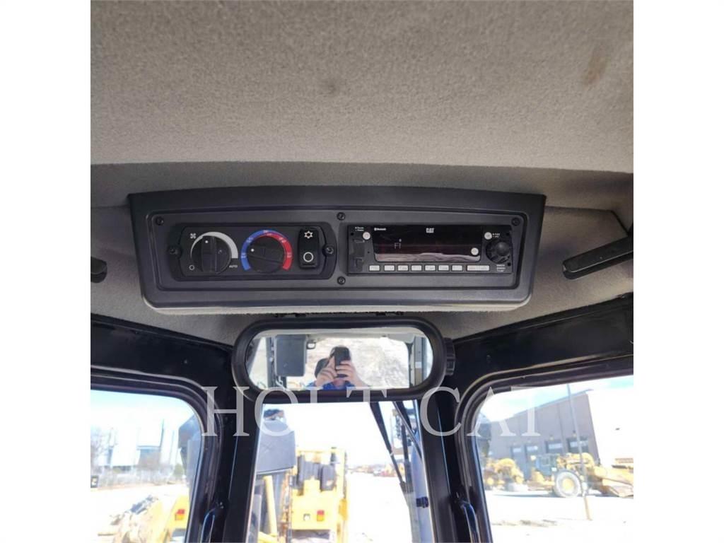CAT D6 XE ブルドーザー