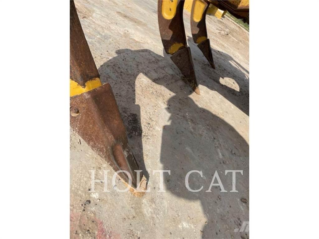 CAT D6 XL ブルドーザー