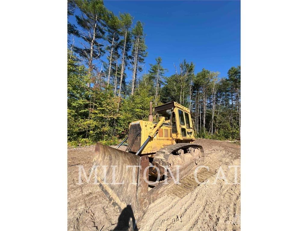 CAT D6D ブルドーザー