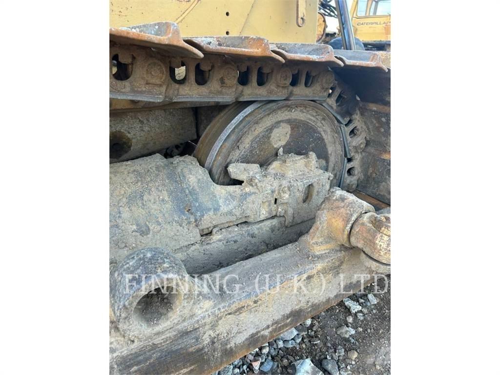 CAT D6E PS ブルドーザー