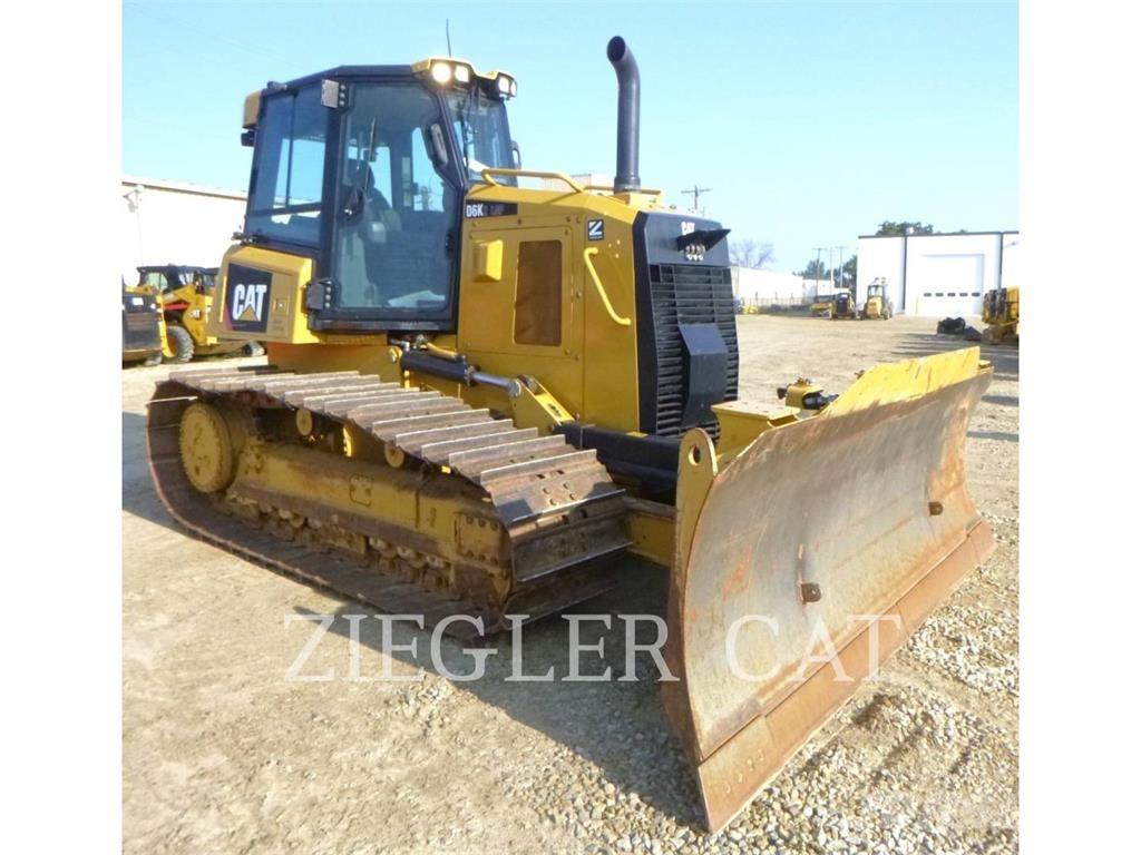 CAT D6K2 ブルドーザー