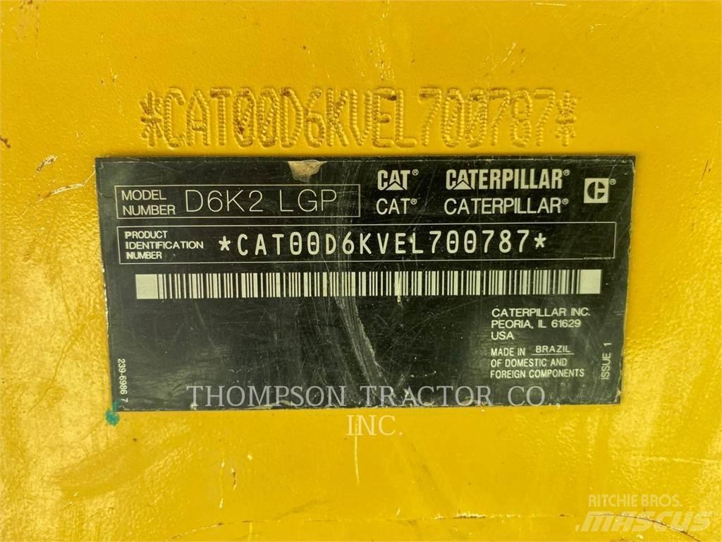 CAT D6K2 ブルドーザー