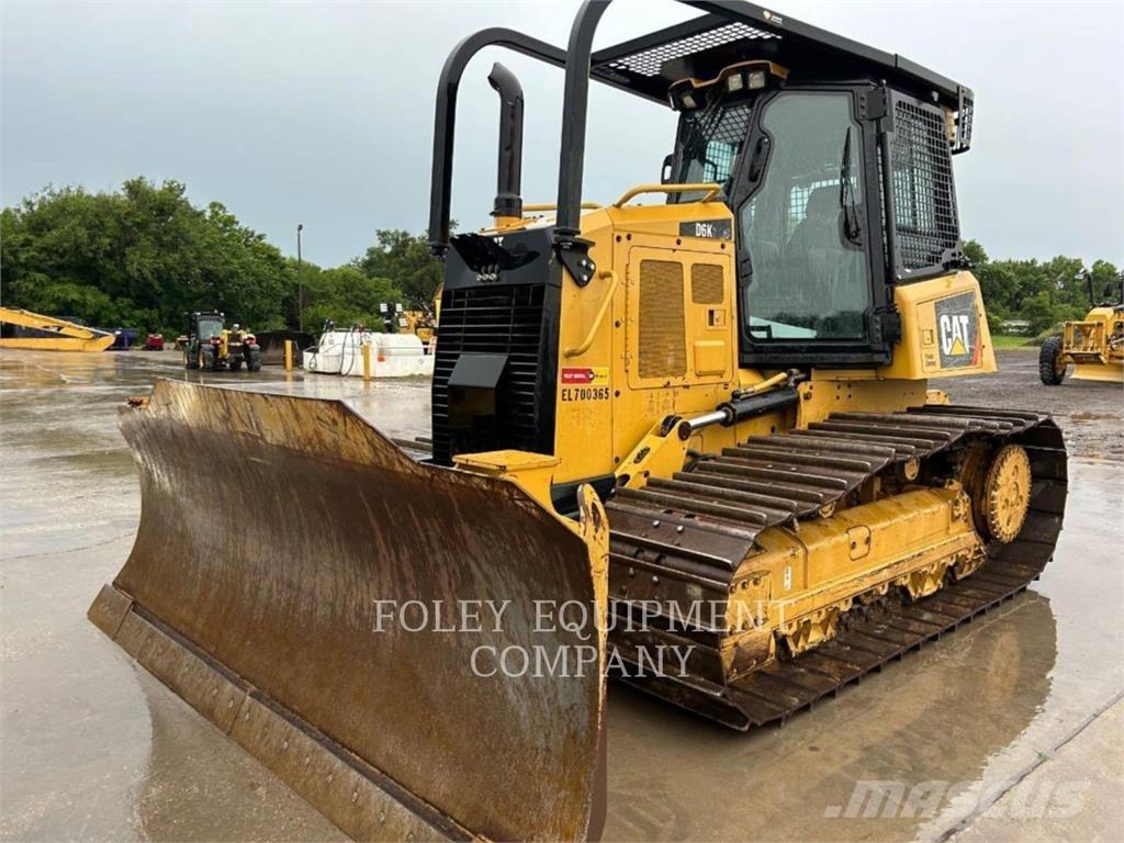 CAT D6K2LGPA ブルドーザー