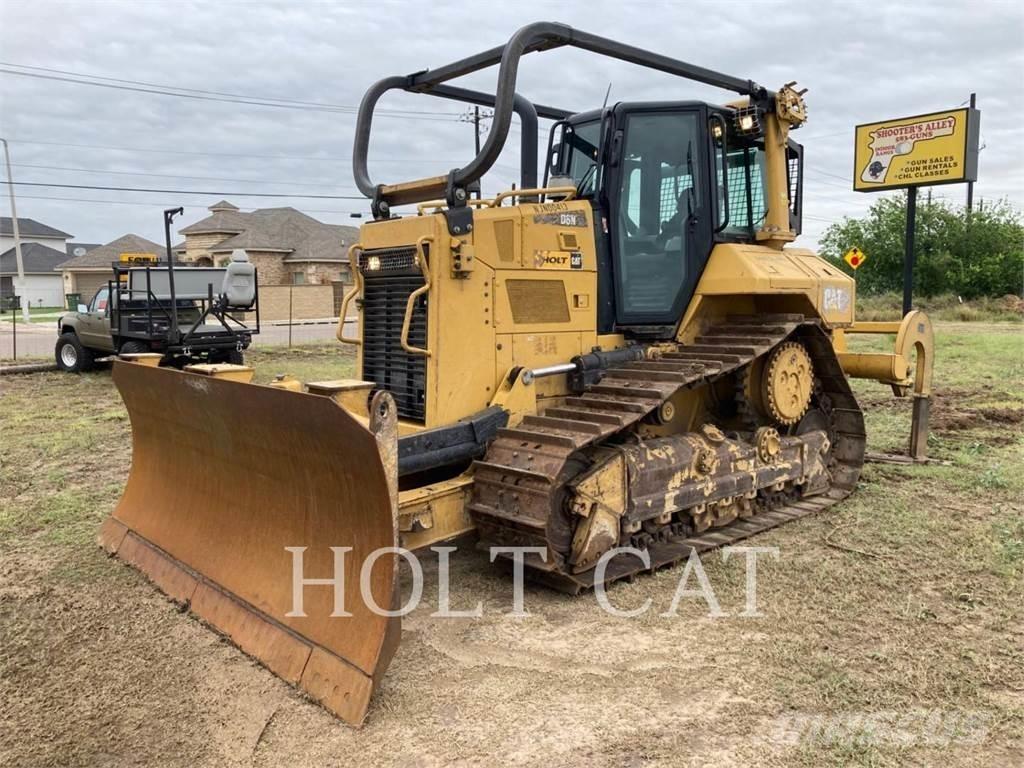 CAT D6N XL ブルドーザー