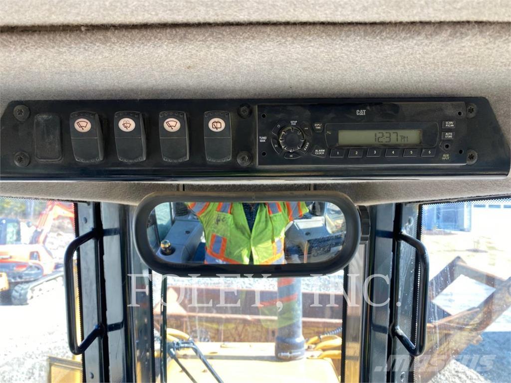 CAT D6NLGP ブルドーザー