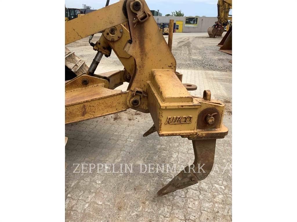 CAT D6R ブルドーザー