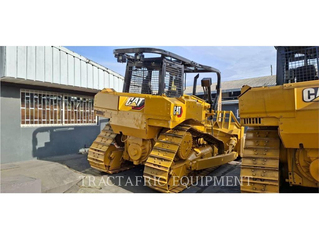 CAT D6R2XL ブルドーザー