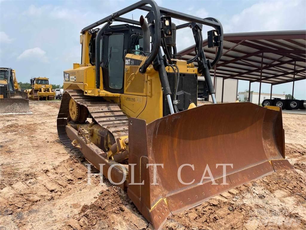 CAT D6T ブルドーザー