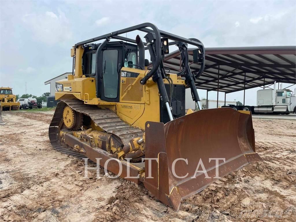 CAT D6T ブルドーザー