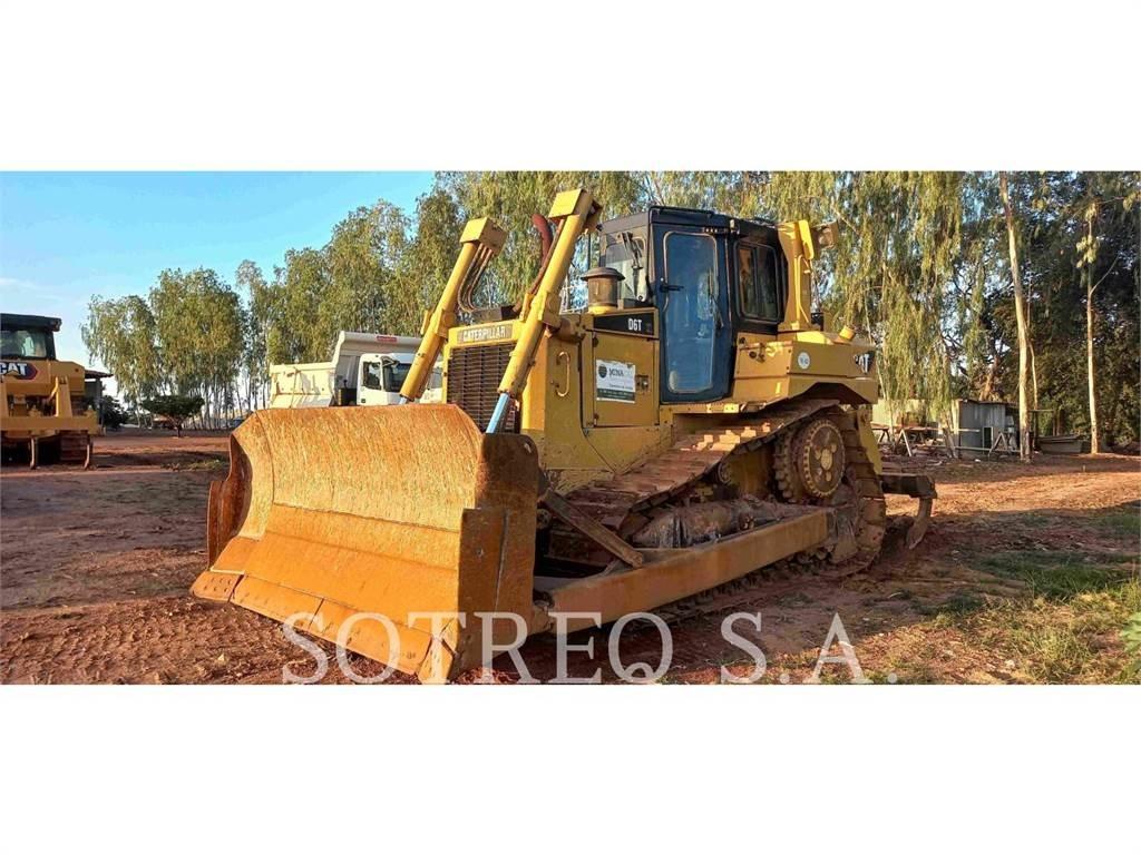 CAT D6T ブルドーザー