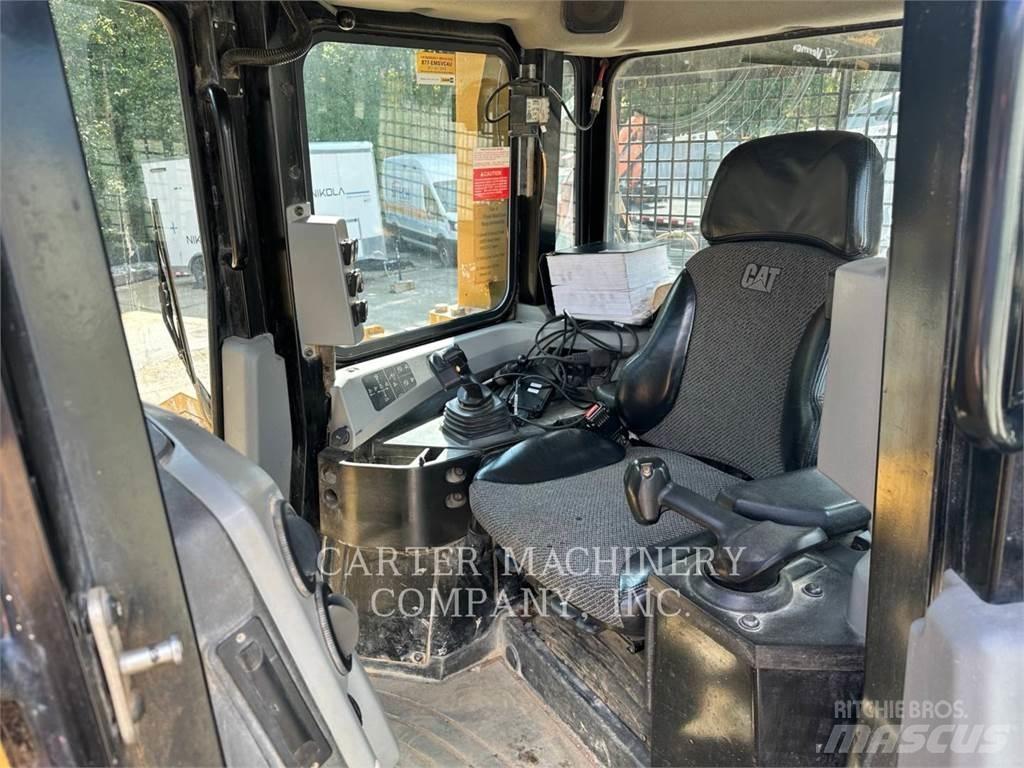 CAT D6T ブルドーザー