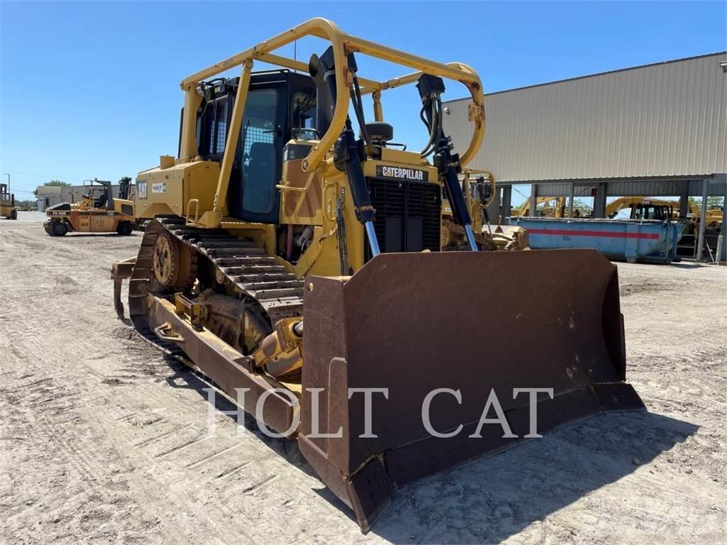 CAT D6T ブルドーザー