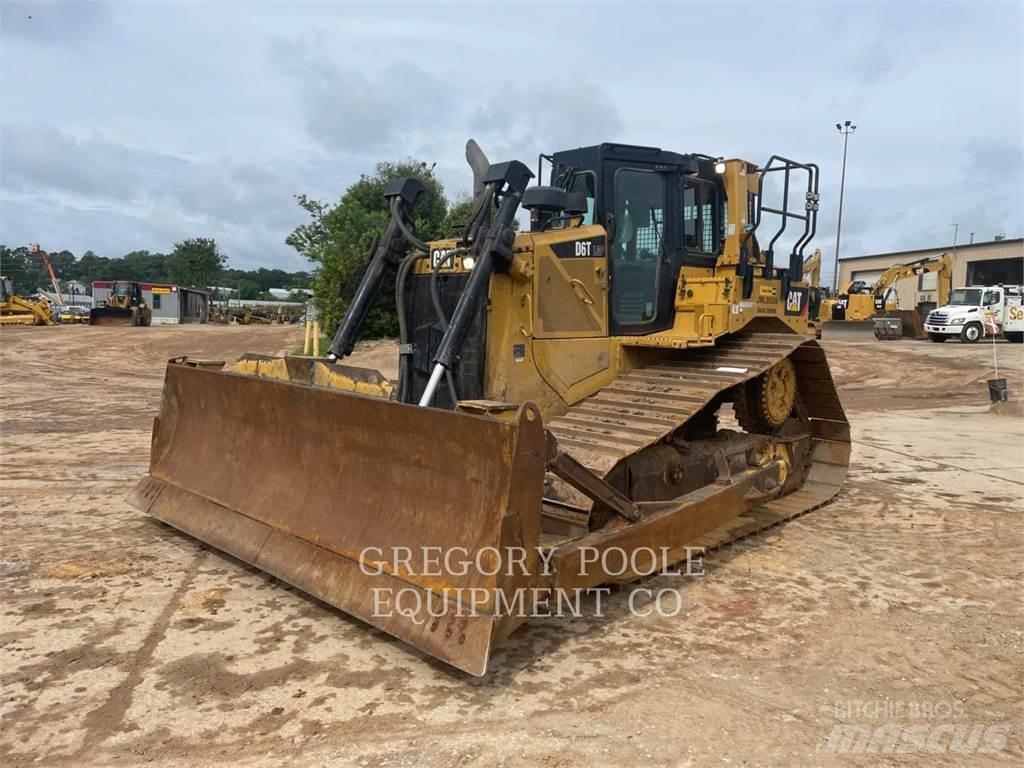CAT D6T ブルドーザー