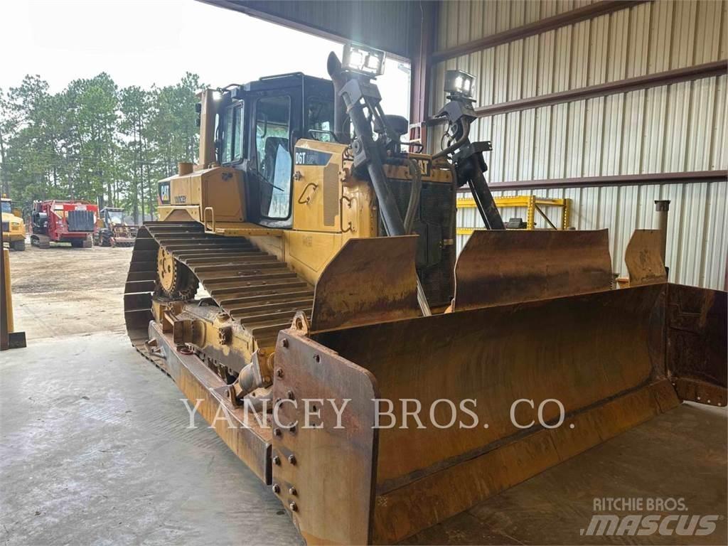 CAT D6T ブルドーザー
