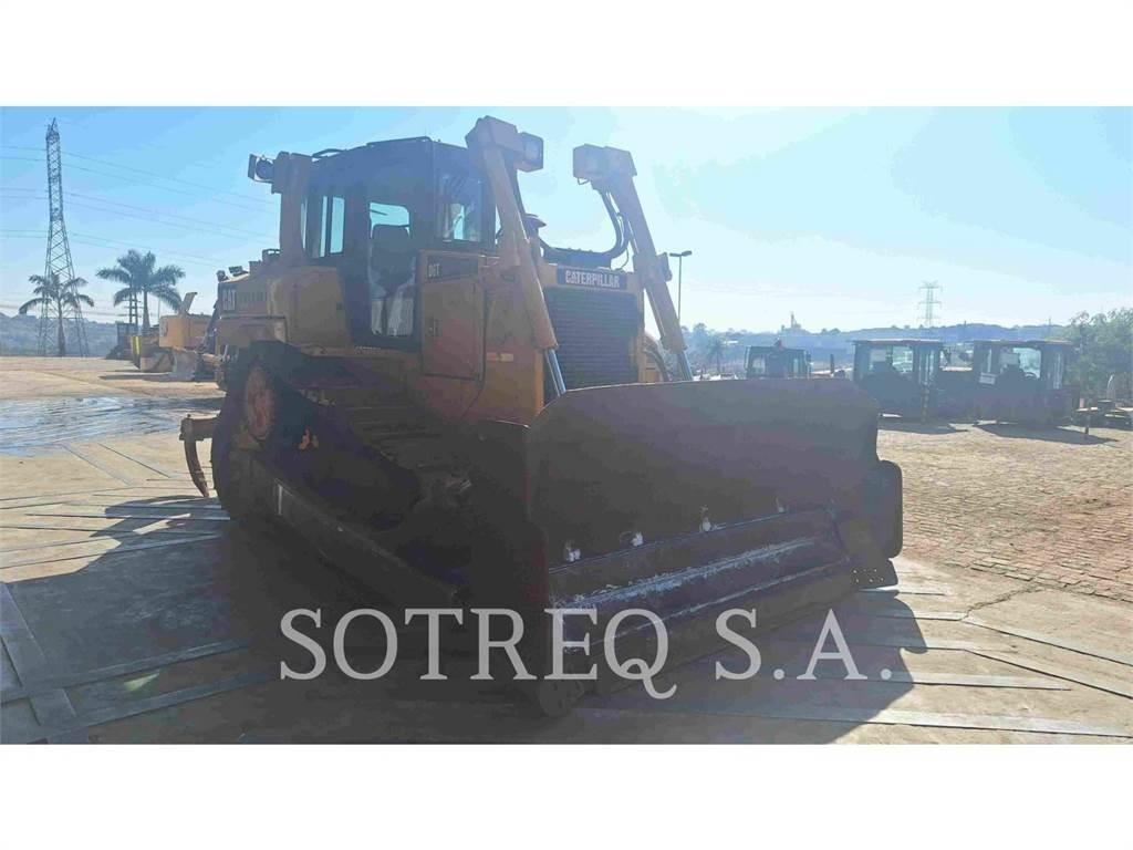 CAT D6T ブルドーザー