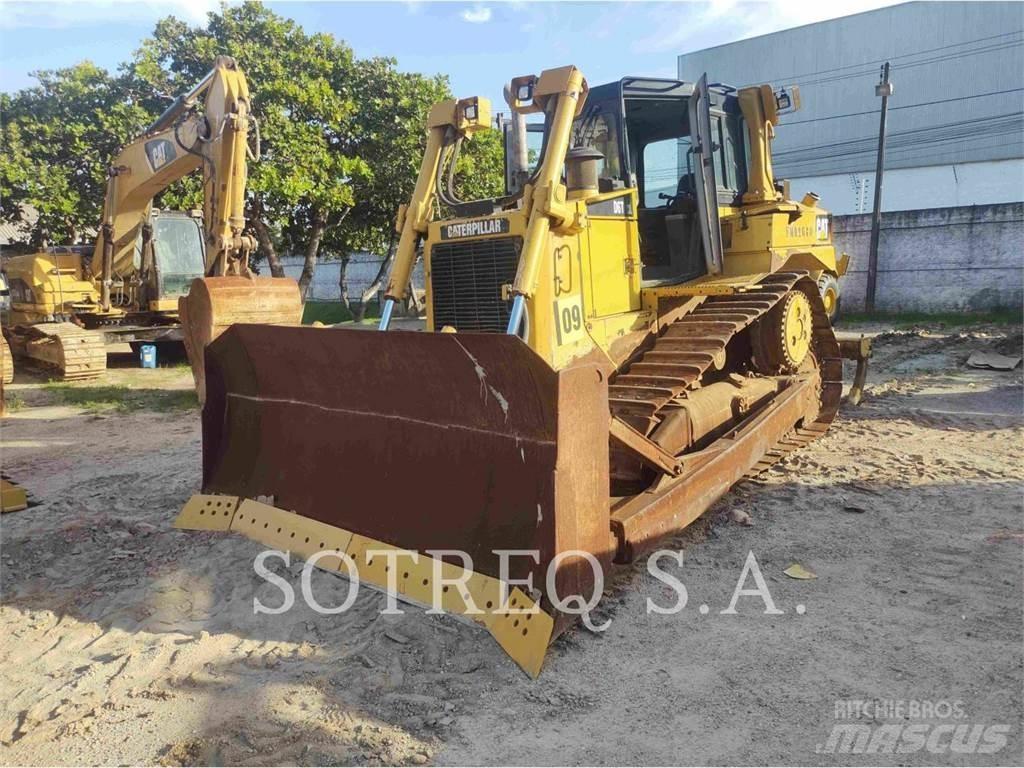 CAT D6T ブルドーザー