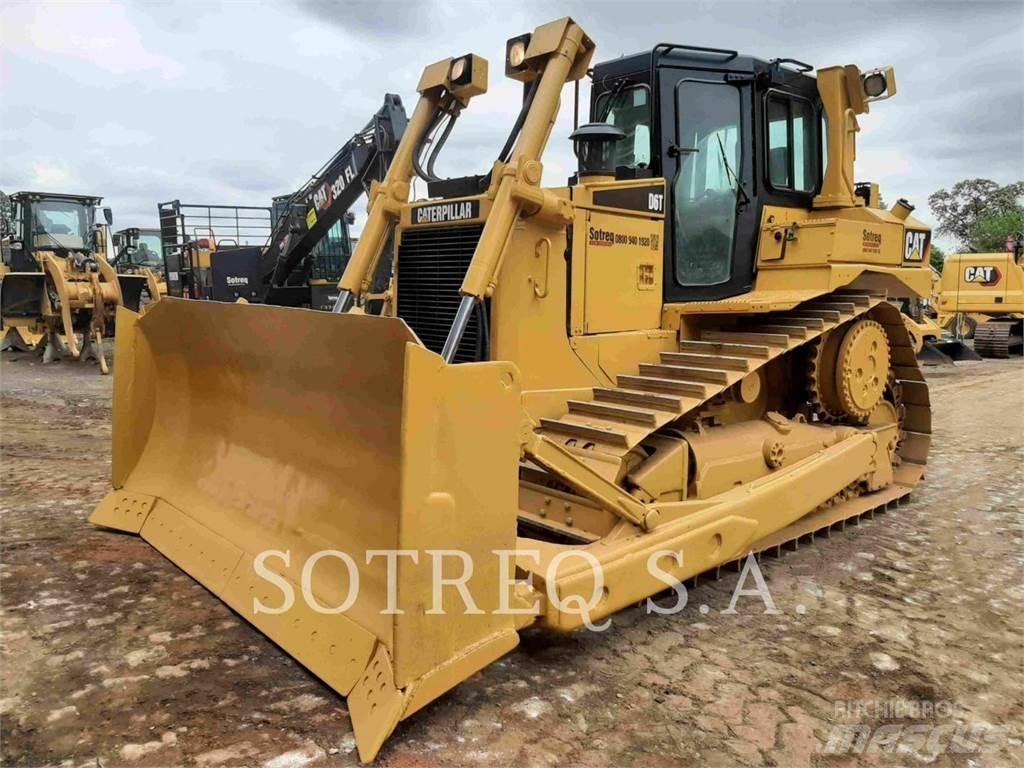 CAT D6T ブルドーザー