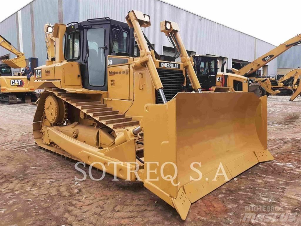 CAT D6T ブルドーザー
